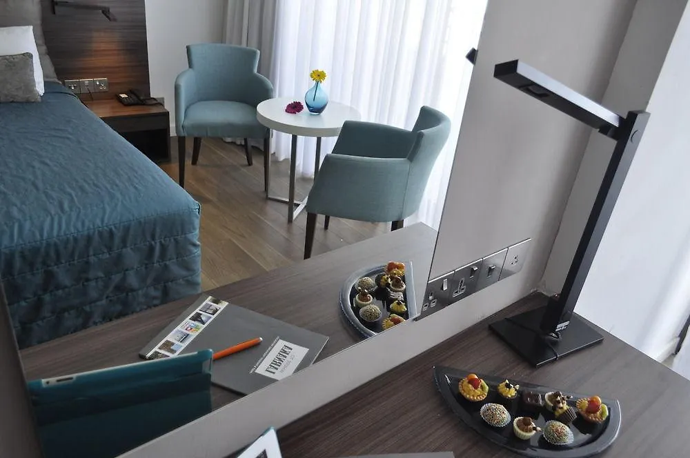 Sun Hall Hotel Ларнака