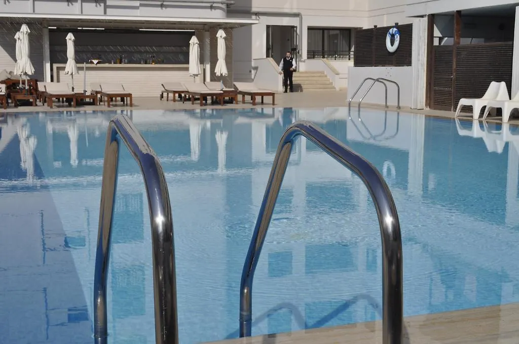 Sun Hall Hotel Ларнака 4*,  Кипр